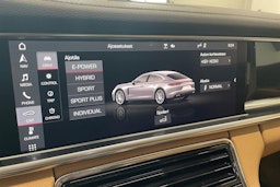 sininen Porsche Panamera 2021 kuva 15.