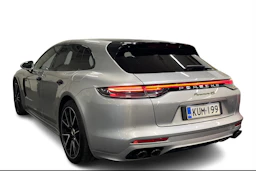 harmaa Porsche Panamera 2021 kuva 2.