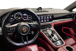 harmaa Porsche Panamera 2021 kuva 6.
