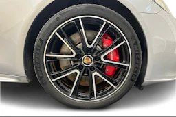 harmaa Porsche Panamera 2021 kuva 9.