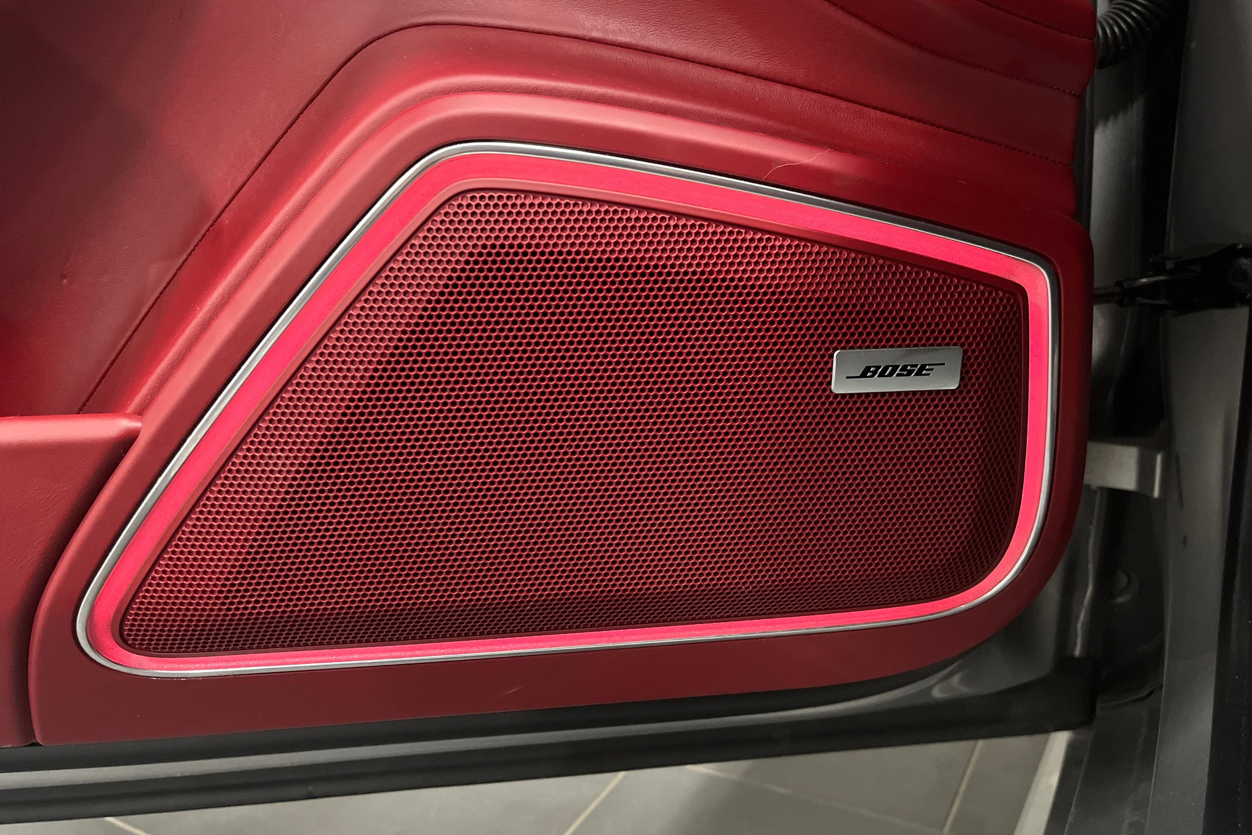harmaa Porsche Panamera 2021 kuva 20.