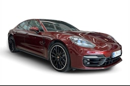 met. Punainen Porsche Panamera 2021 kuva 1.