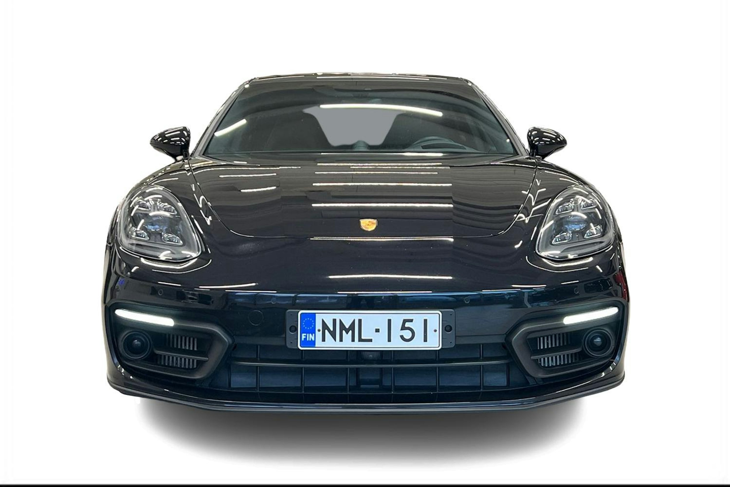 Musta Porsche Panamera 2021 kuva 4.