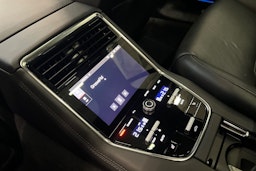 Musta Porsche Panamera 2021 kuva 9.