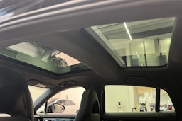 Musta Porsche Panamera 2021 kuva 11.