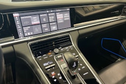 Musta Porsche Panamera 2021 kuva 15.