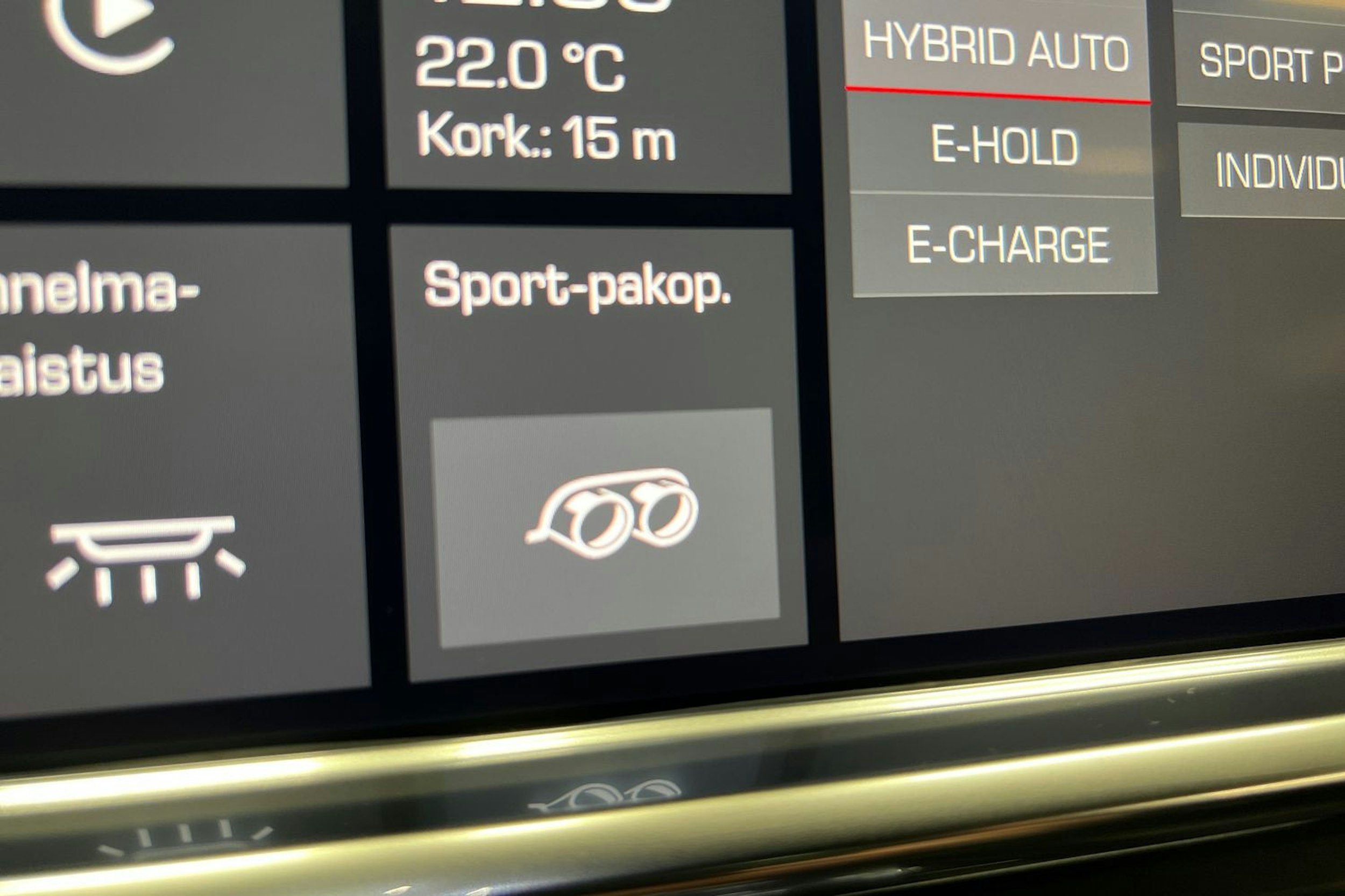 Musta Porsche Panamera 2021 kuva 16.