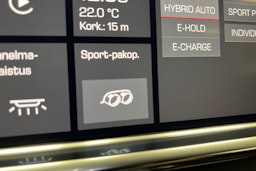 Musta Porsche Panamera 2021 kuva 16.