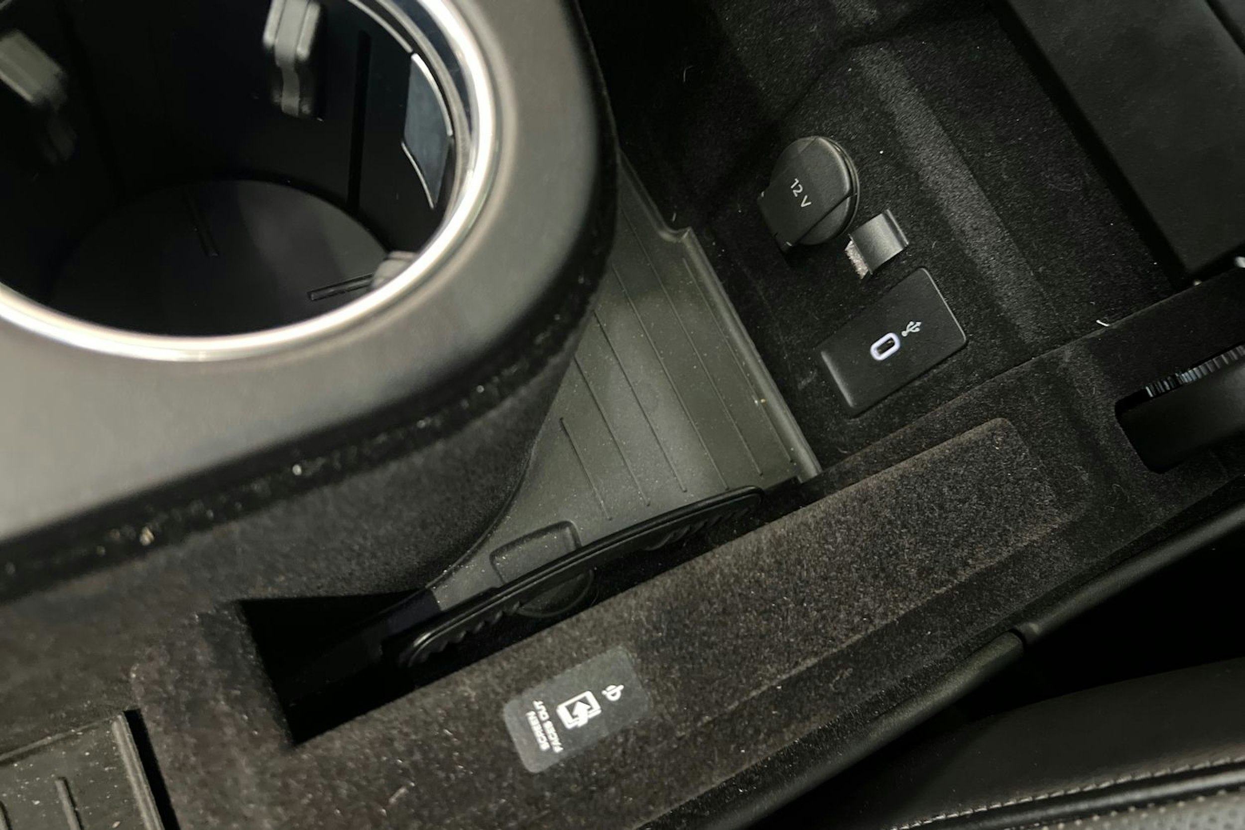 Musta Porsche Panamera 2021 kuva 20.