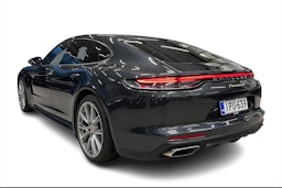 Harmaa Porsche Panamera 2022 kuva 2.