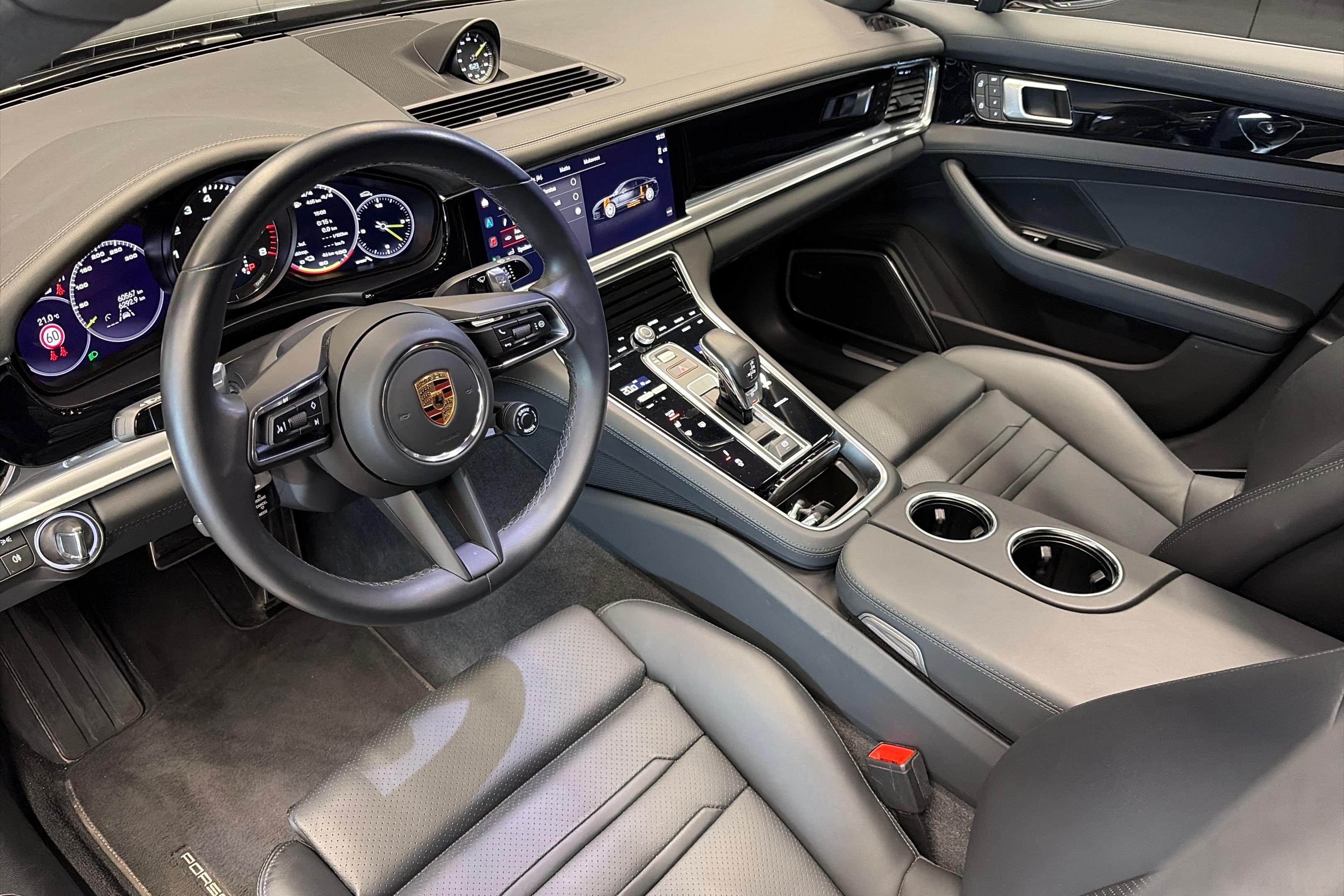 Porsche Panamera 4 E-Hybrid 2022, kuva 6/31