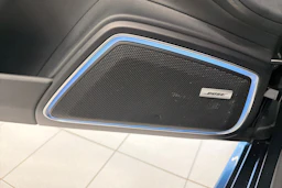 Harmaa Porsche Panamera 2022 kuva 26.