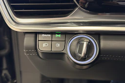 Harmaa Porsche Panamera 2022 kuva 28.