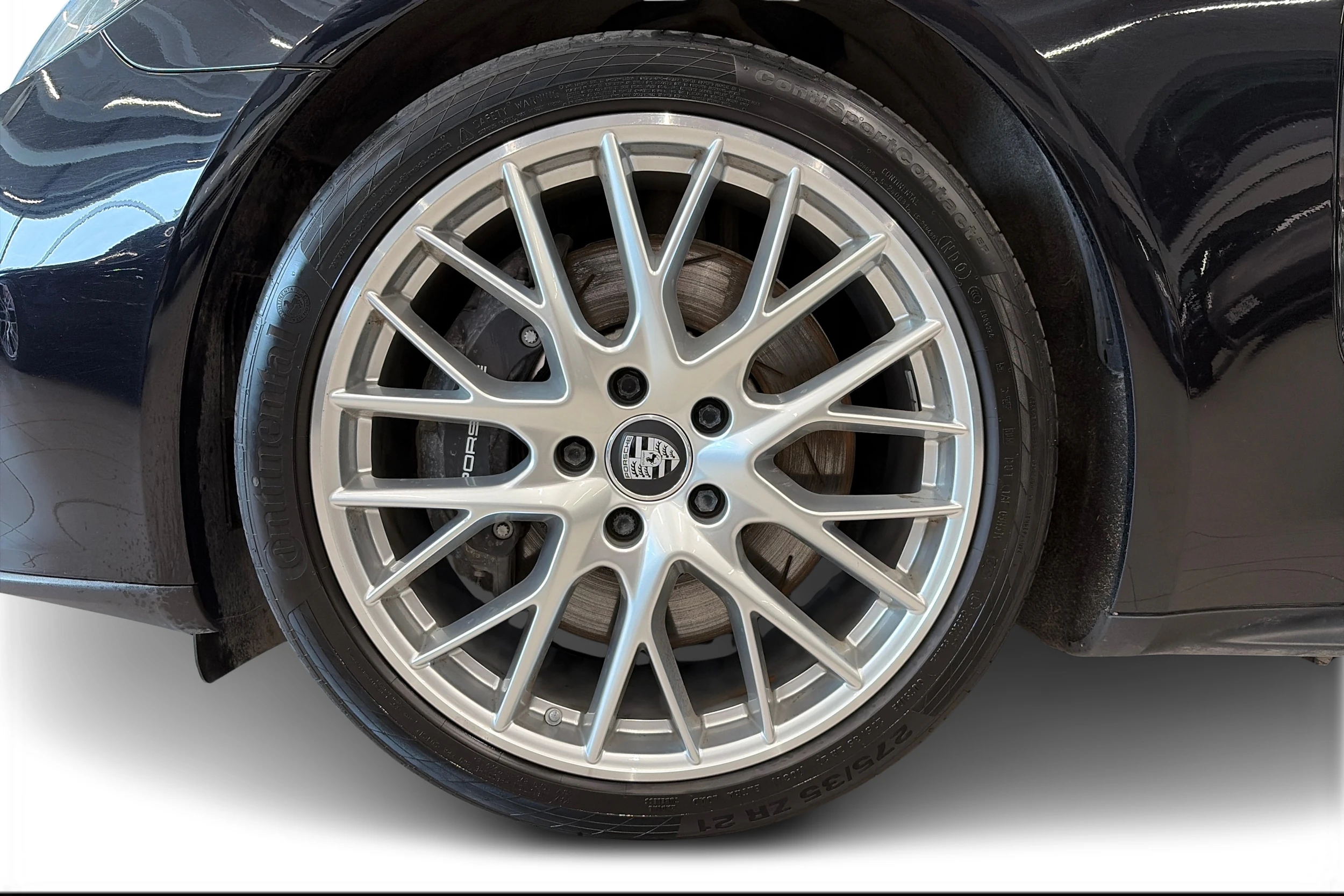 musta Porsche Panamera 2022 kuva 11.