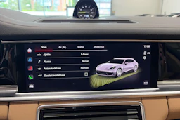 musta Porsche Panamera 2022 kuva 22.