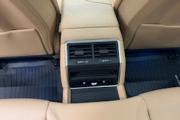 musta Porsche Panamera 2022 kuva 26.
