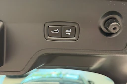 musta Porsche Panamera 2022 kuva 28.