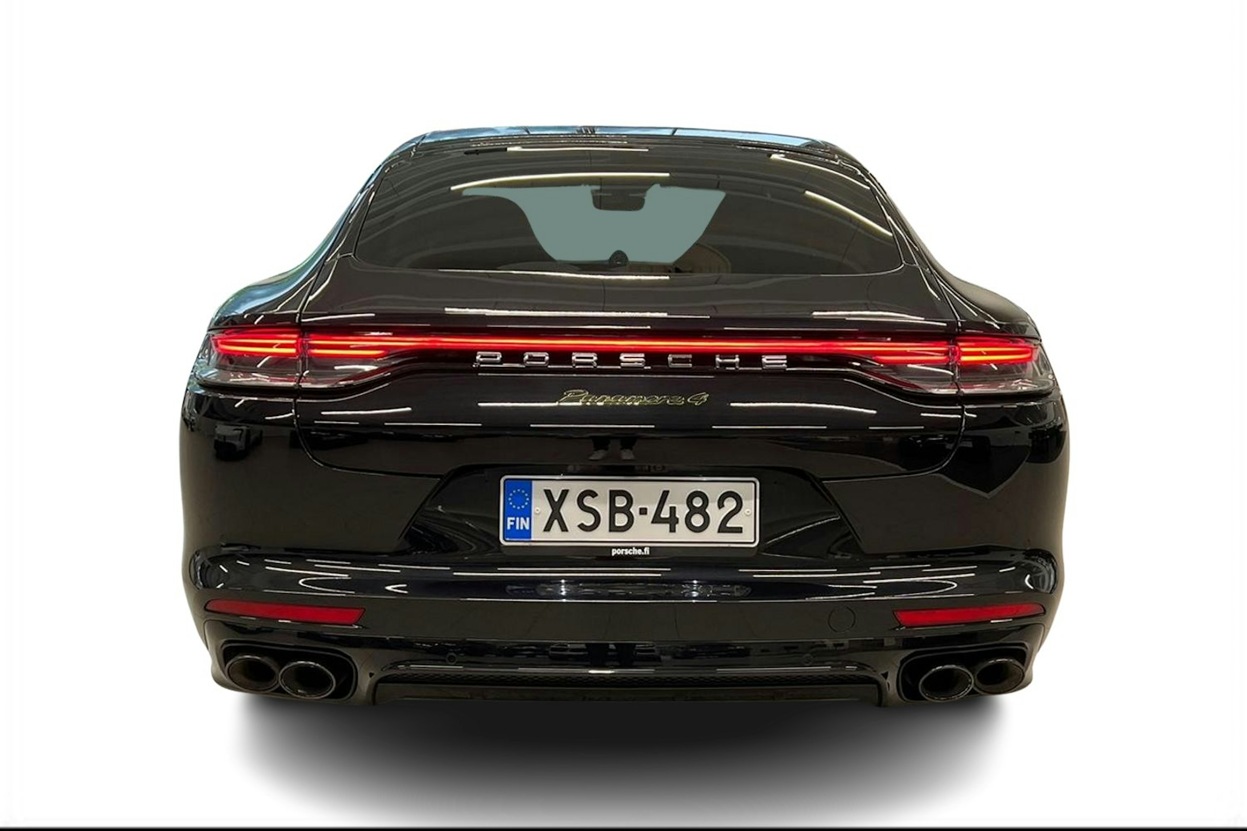 Musta Porsche Panamera 2022 kuva 3.