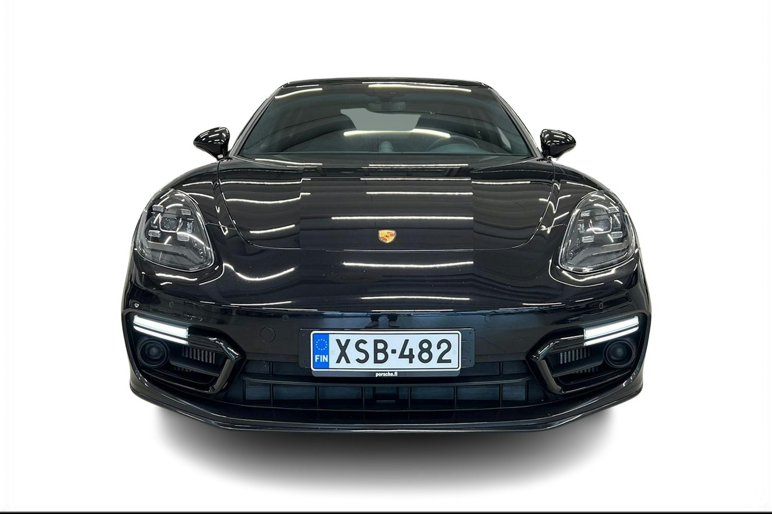 Musta Porsche Panamera 2022 kuva 4.