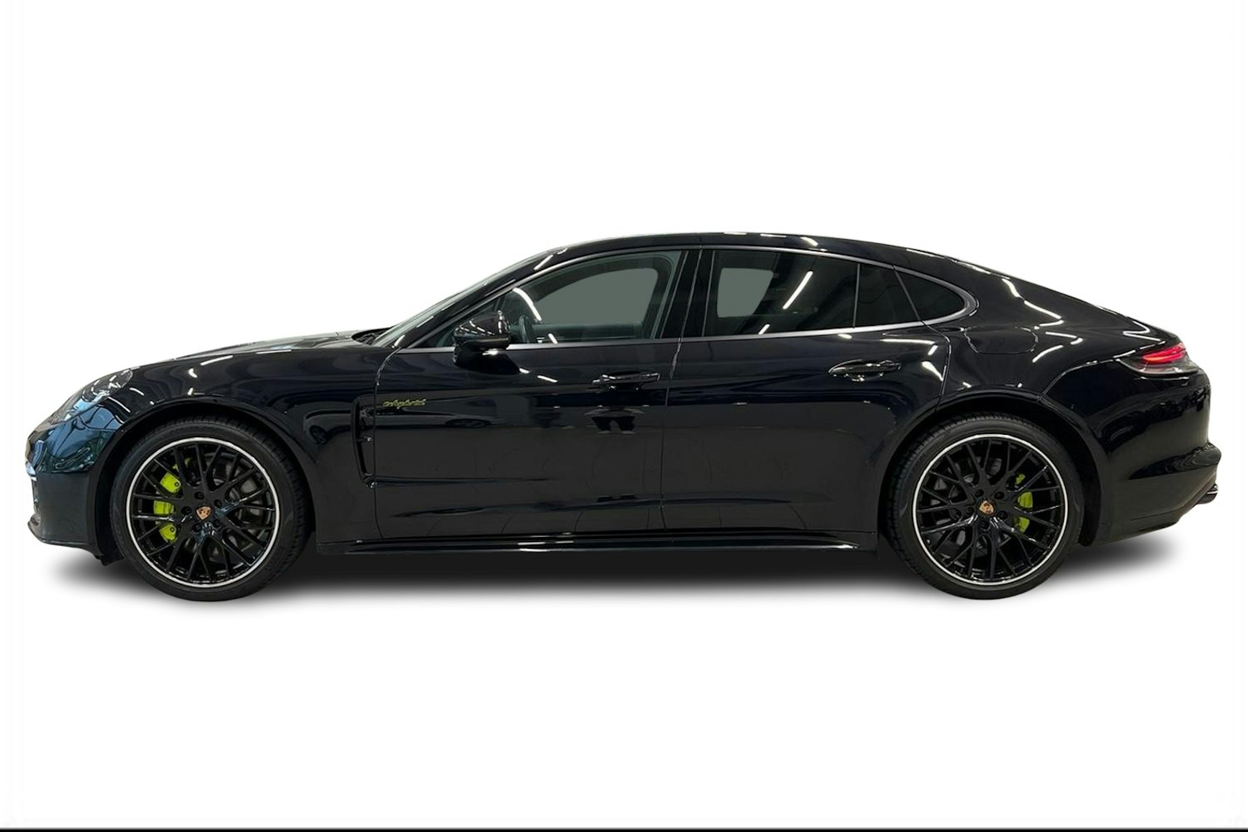 Musta Porsche Panamera 2022 kuva 5.