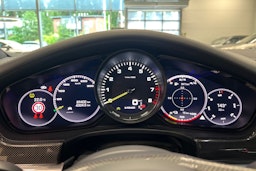 Musta Porsche Panamera 2022 kuva 12.