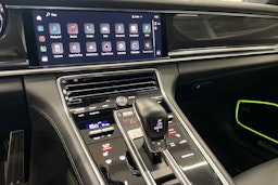 Musta Porsche Panamera 2022 kuva 13.