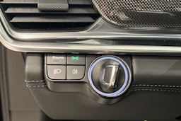 Musta Porsche Panamera 2022 kuva 16.