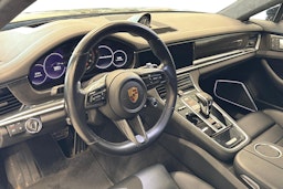 Musta Porsche Panamera 2022 kuva 6.