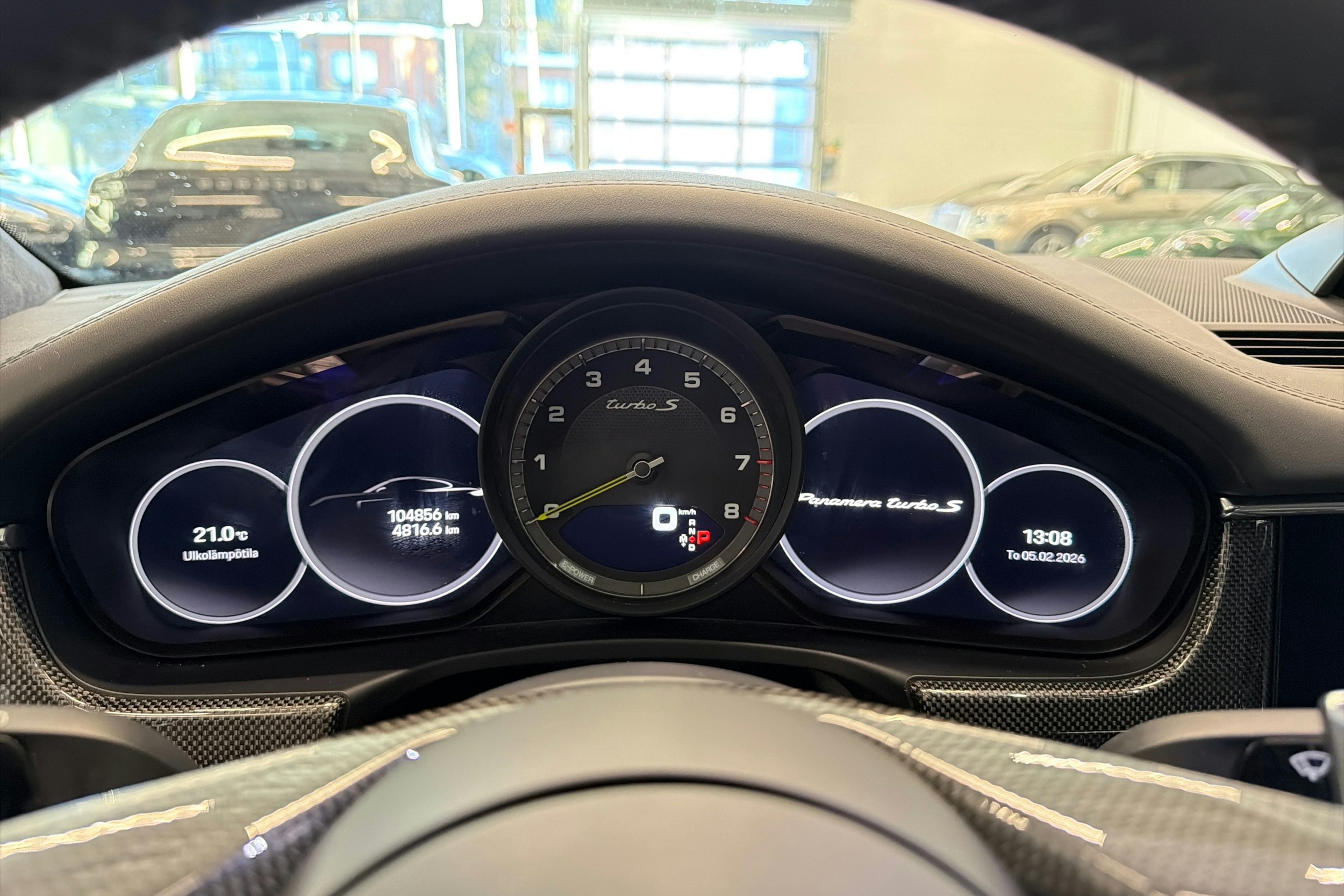 Musta Porsche Panamera 2022 kuva 14.