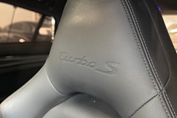 Musta Porsche Panamera 2022 kuva 20.