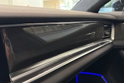 Musta Porsche Panamera 2022 kuva 25.