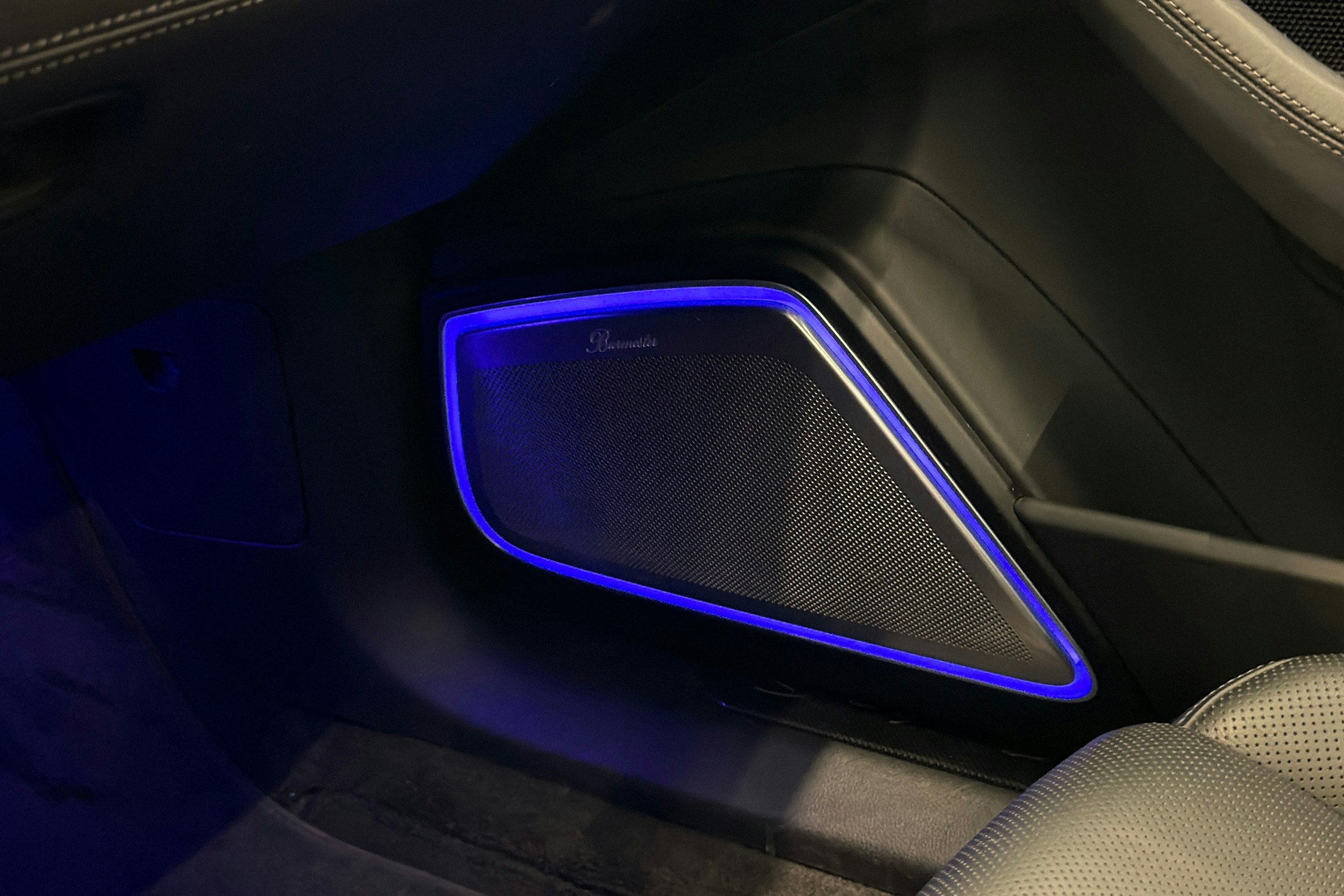 Musta Porsche Panamera 2022 kuva 26.