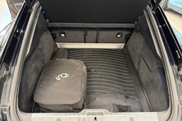 Musta Porsche Panamera 2022 kuva 30.