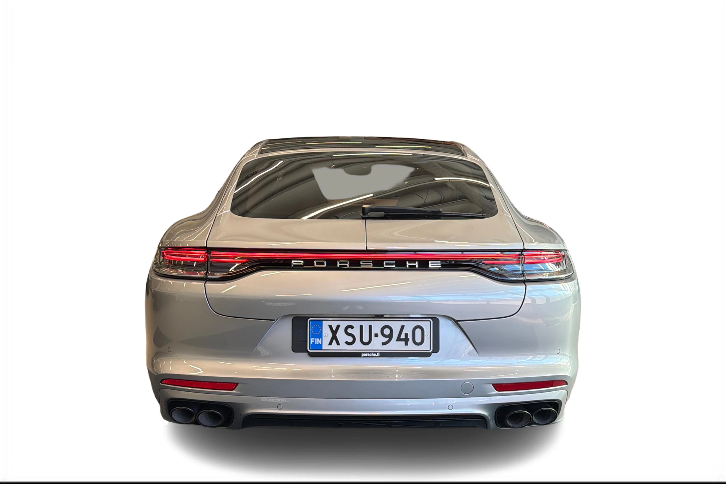 Harmaa Porsche Panamera 2023 kuva 3.