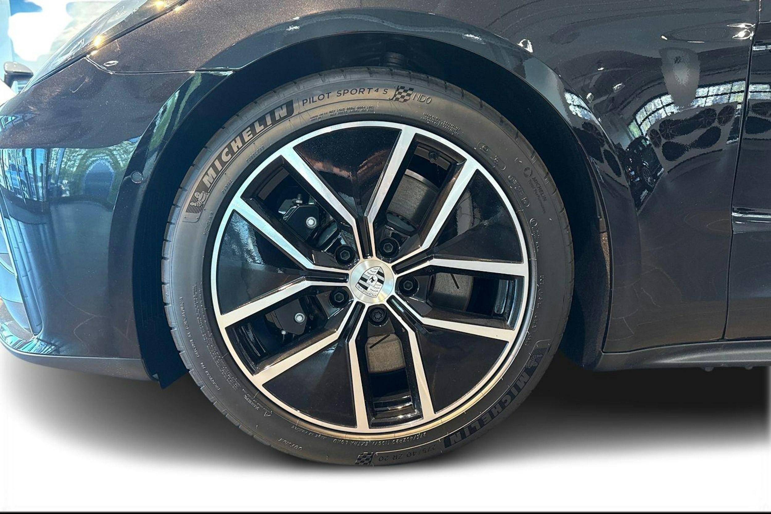 musta Porsche Panamera 2024 kuva 9.