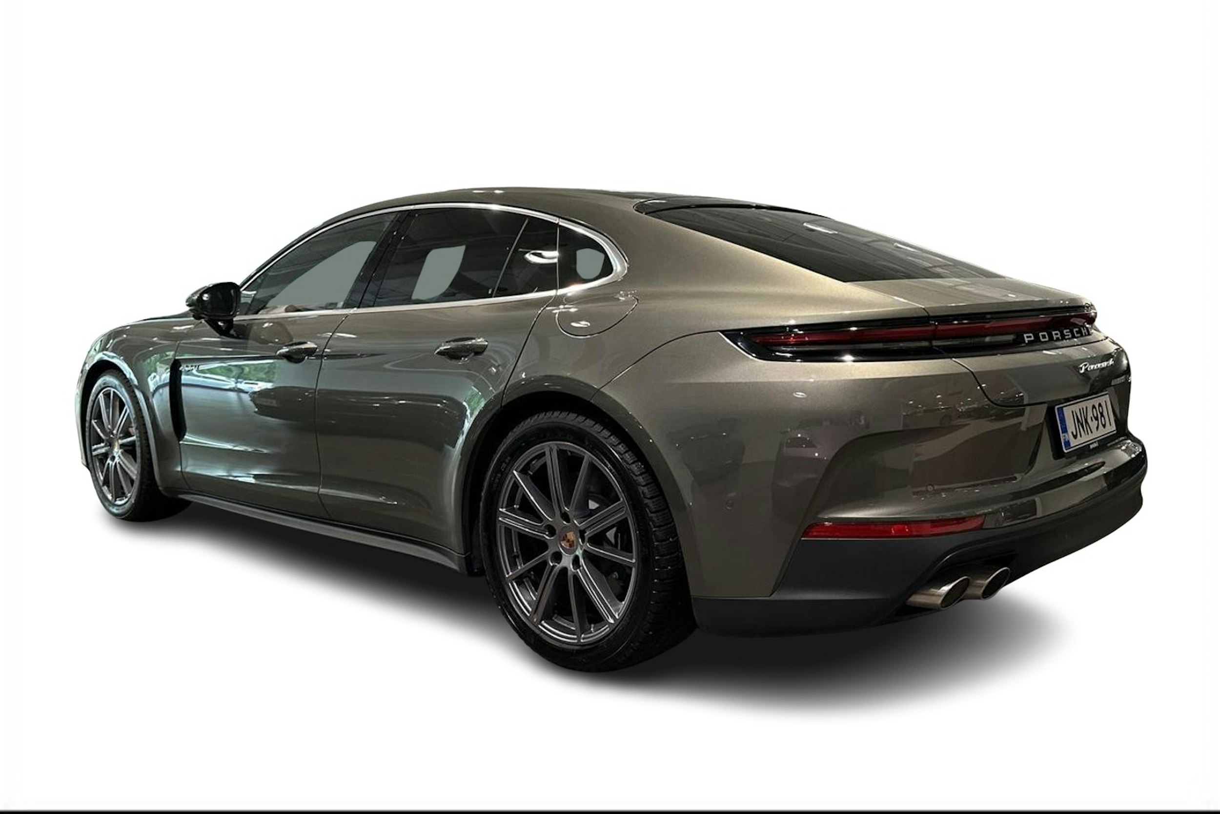 vihreä Porsche Panamera 2024 kuva 2.