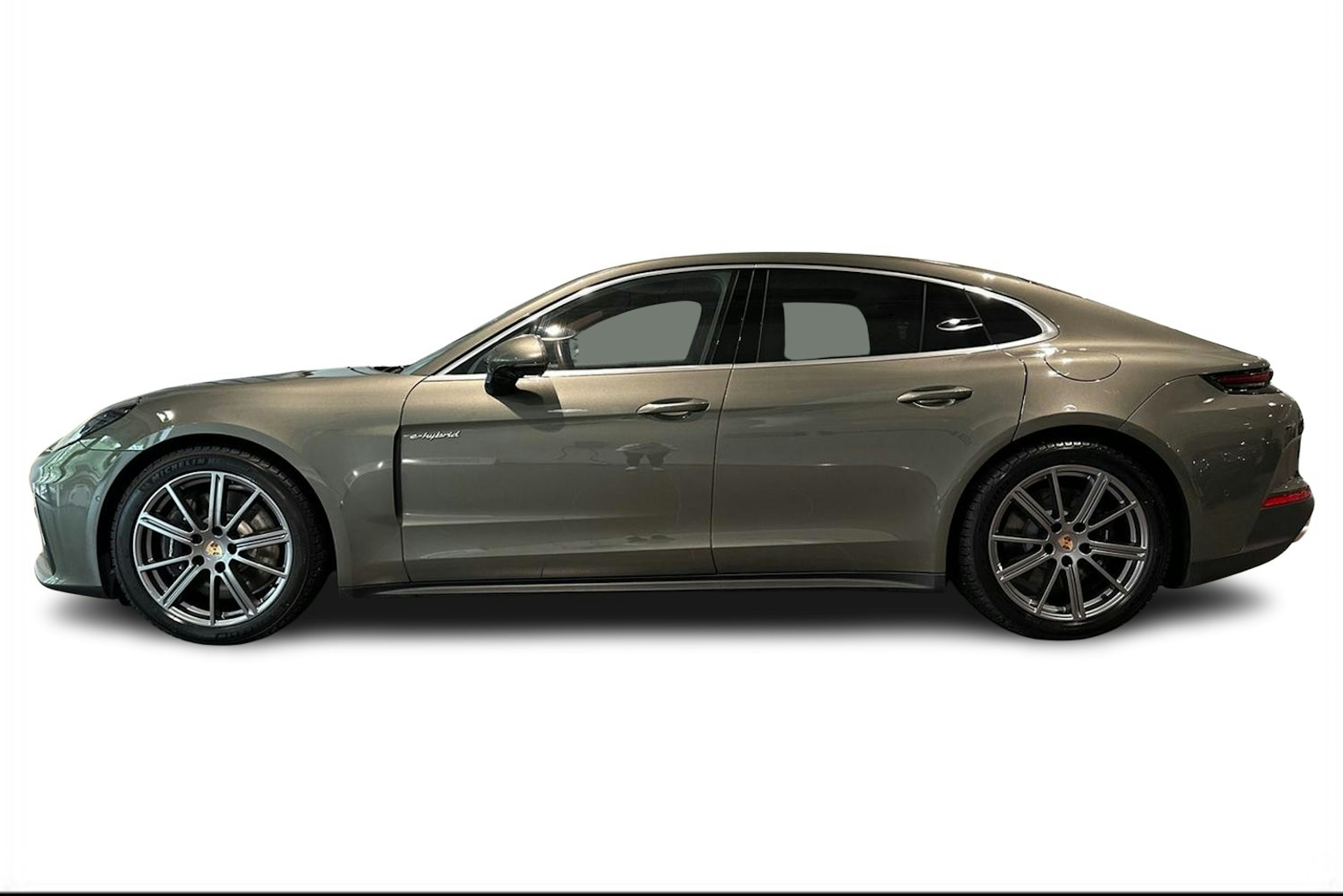 vihreä Porsche Panamera 2024 kuva 5.