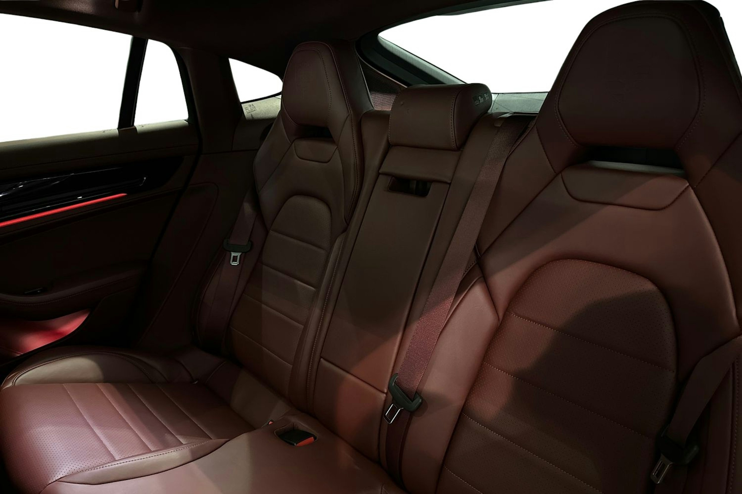 vihreä Porsche Panamera 2024 kuva 8.