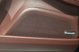 vihreä Porsche Panamera 2024 kuva 15.
