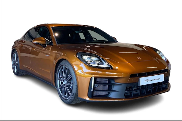 Porsche Panamera 4 E-Hybrid |  Korko 0,99 % + Kulut