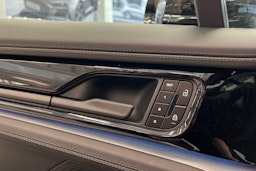 Musta Porsche Panamera 2024 kuva 13.