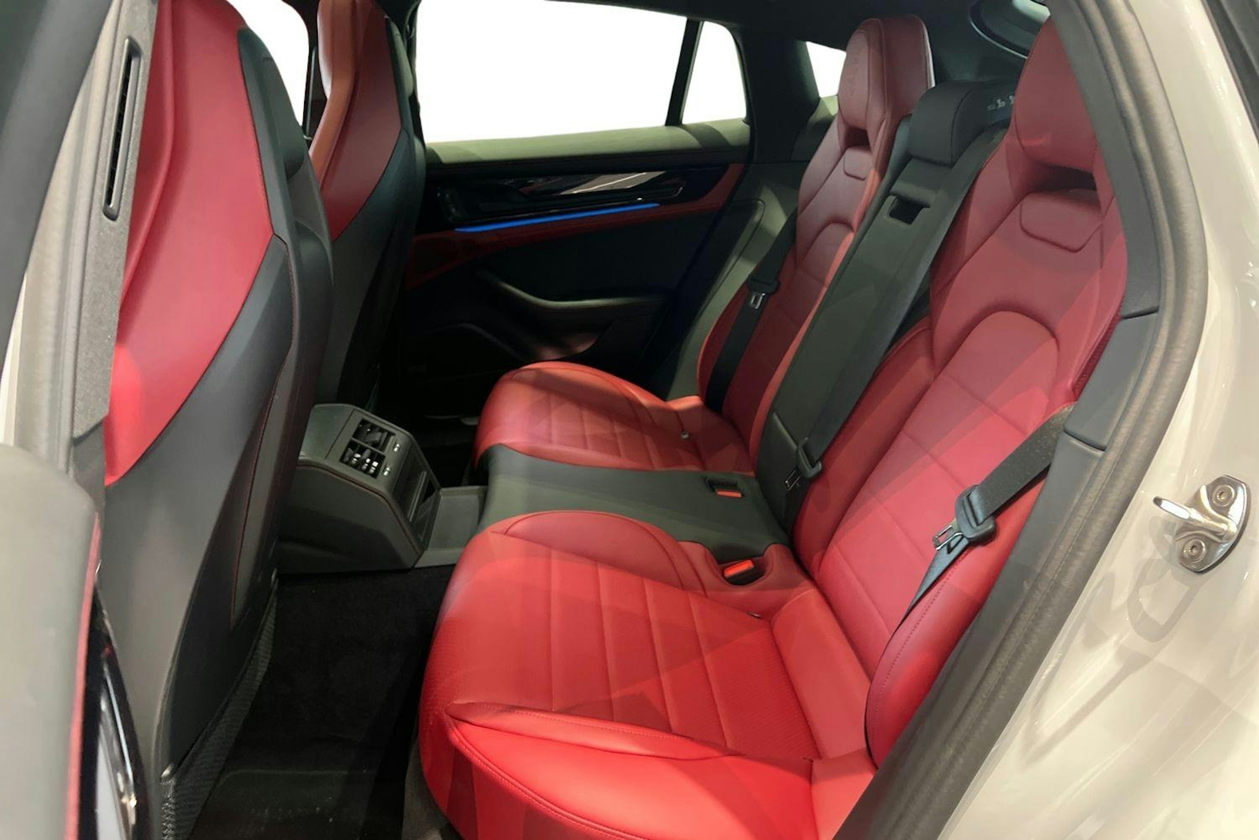 met. harmaa Porsche Panamera 2025 kuva 8.