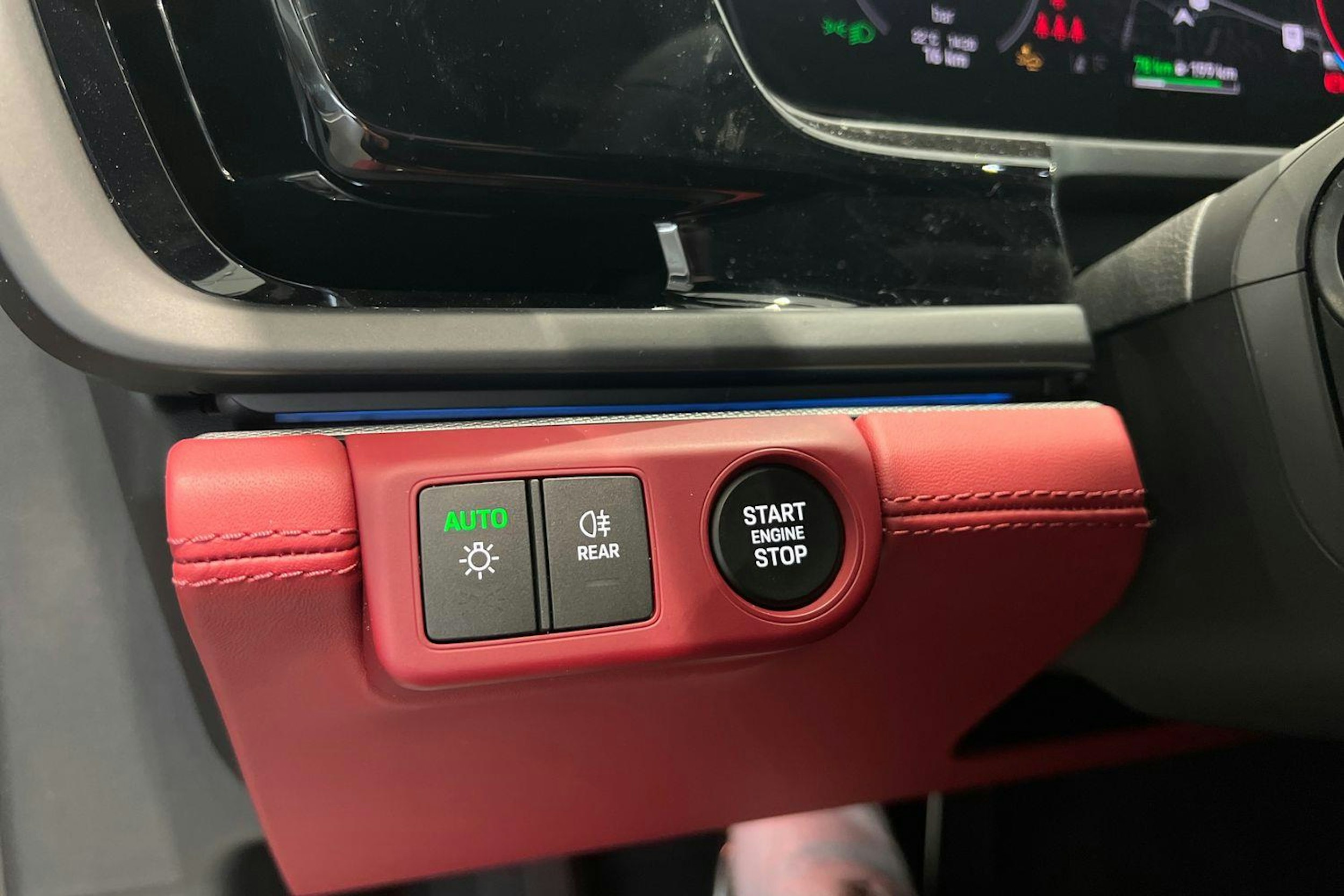 met. harmaa Porsche Panamera 2025 kuva 13.