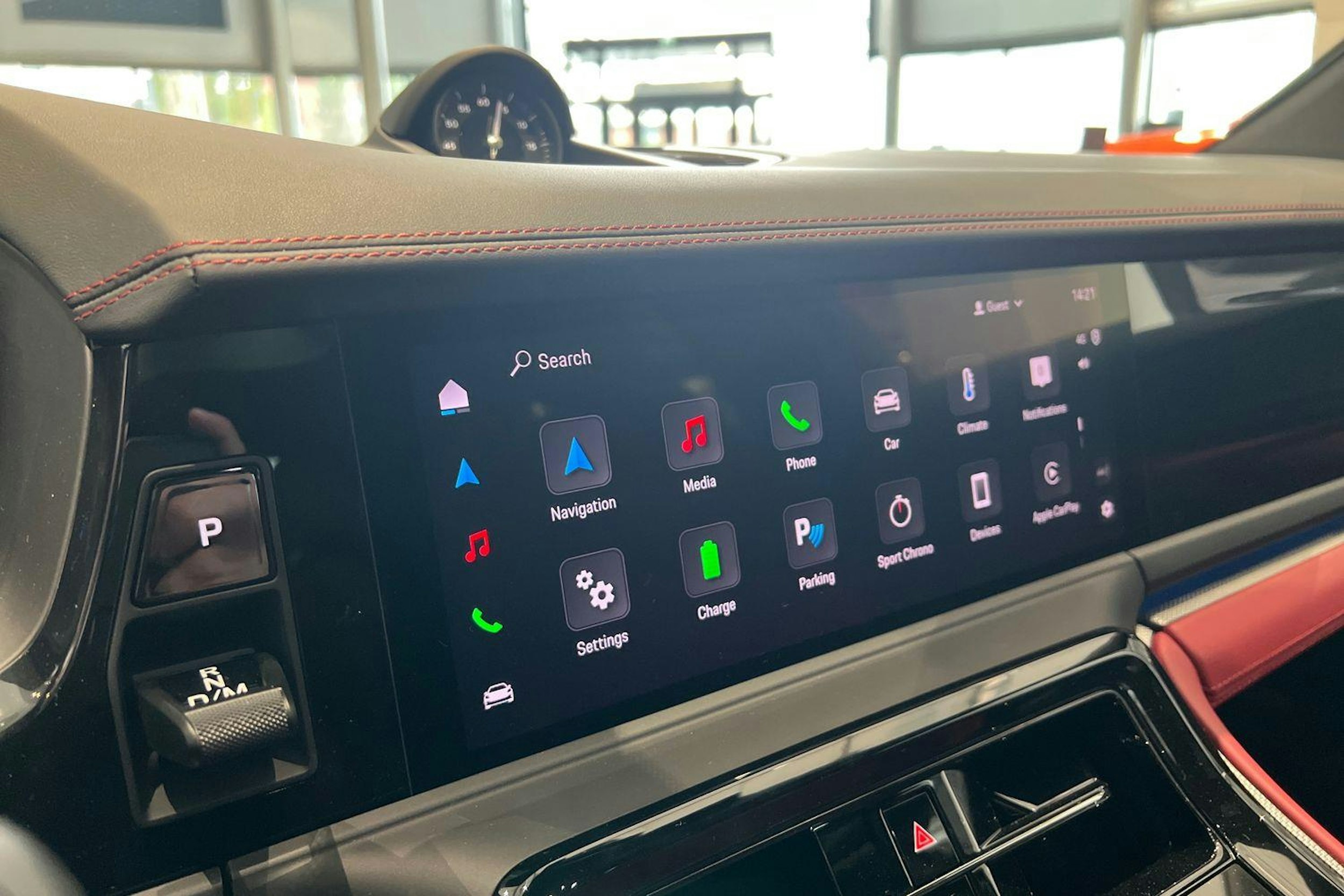 met. harmaa Porsche Panamera 2025 kuva 16.
