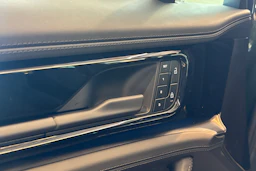 vihreä Porsche Panamera 2026 kuva 10.