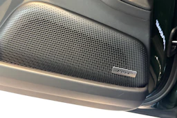 vihreä Porsche Panamera 2026 kuva 12.