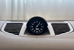 vihreä Porsche Panamera 2026 kuva 18.