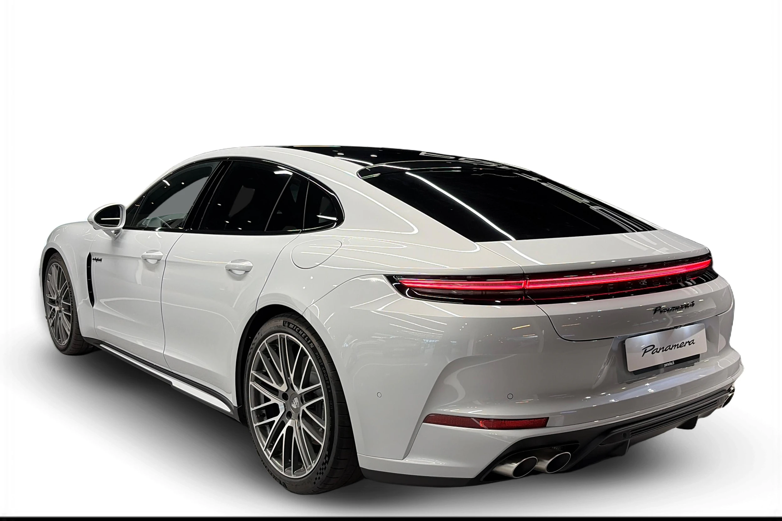 harmaa Porsche Panamera 2026 kuva 2.