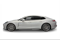 harmaa Porsche Panamera 2026 kuva 6.
