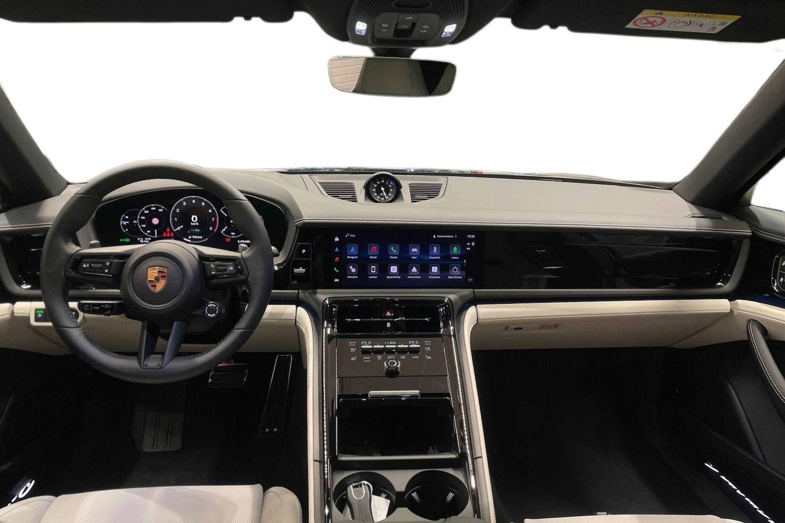 musta Porsche Panamera 2026 kuva 7.